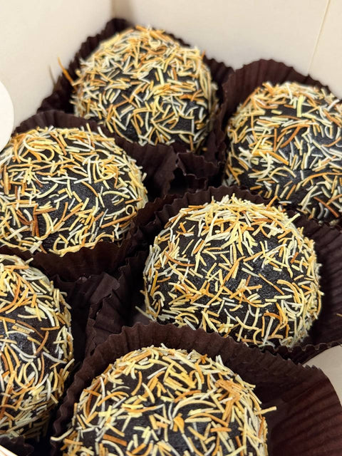 🍫 Dubajskie kulki z czekoladowego ciasta z kataifi i pistacjami